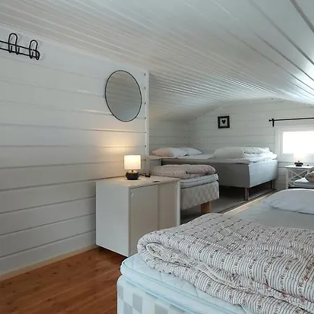Hideaway Chalet *
